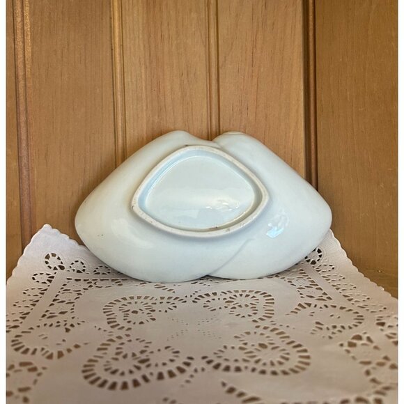 Vintage Japanese Blue White Porcelain Smiling Buddah Face Clam Shell Dish - Picture 3 of 8